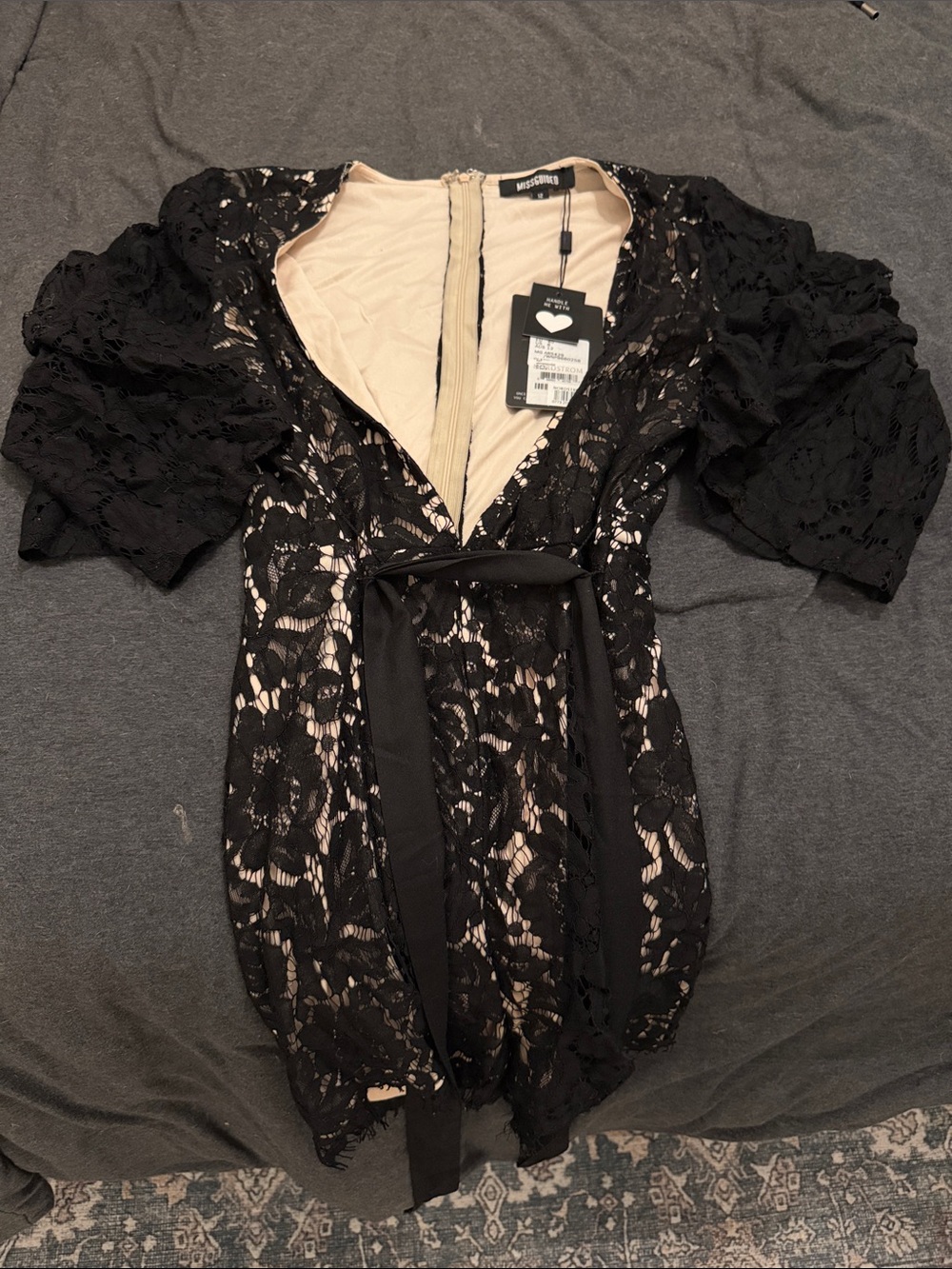 NWT MISSGUIDED dress